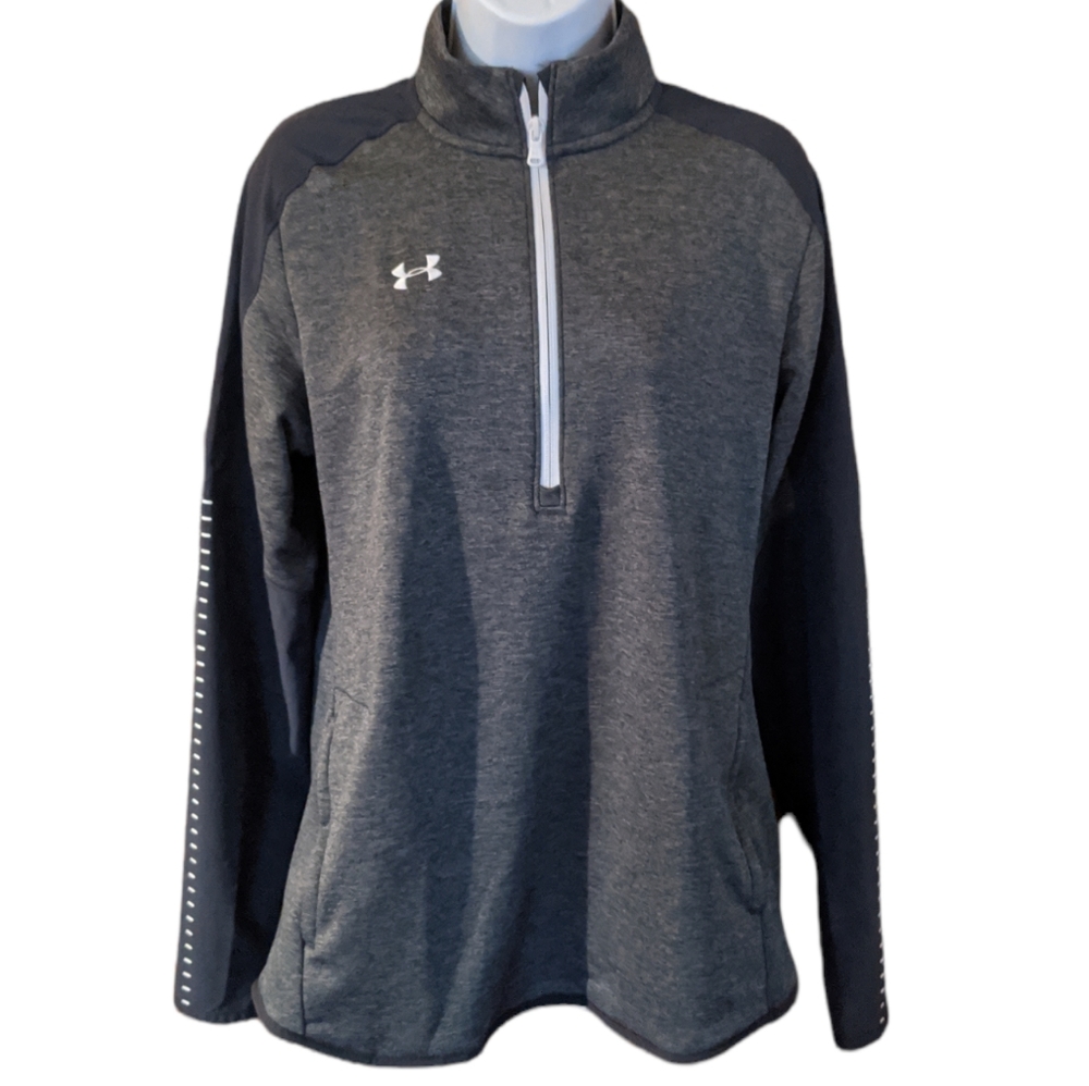 Under Armour Coldgear 1/4 zip top, Loose fit, Size Large, Excellent Condition
